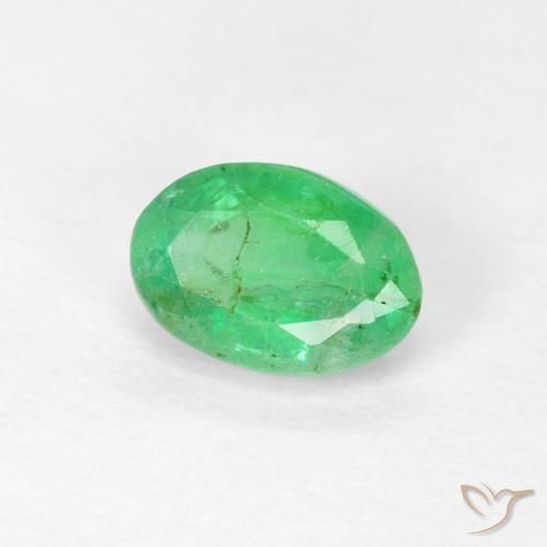 Smeraldo Verde giallastro naturale da 0.57 ct, Ovale, SI