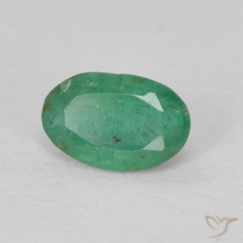 Smeraldo Verde chiaro medio naturale da 0.31 ct, Ovale, VS