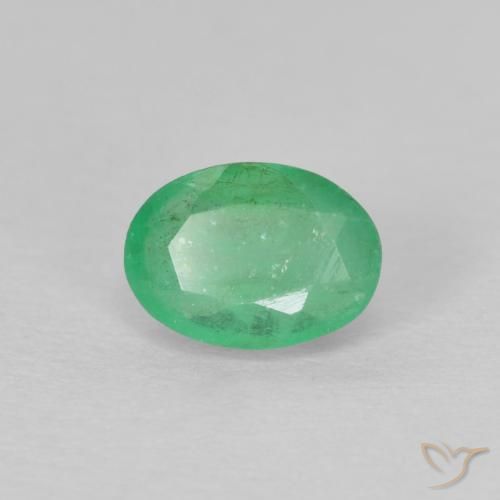 Smeraldo Verde medio naturale da 0.49 ct, Ovale, VS-SI
