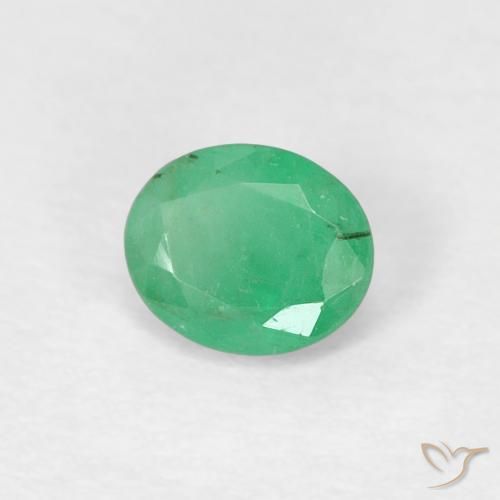 Smeraldo Verde medio naturale da 0.32 ct, Ovale, VS