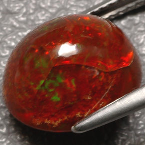 Opale di fuoco Multicolore naturale da 5.69 ct, Taglio ovale, Traslucido
