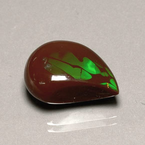 Opale di fuoco naturale multicolore da 7,75 ct, forma fantasia, opaco