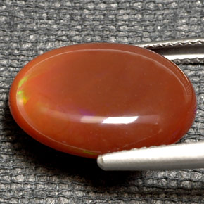 Opale di fuoco naturale multicolore da 6,21 ct, taglio ovale, traslucido
