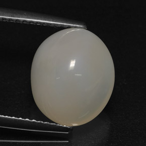 Opale di fuoco naturale bianco da 4,41 ct, taglio ovale, traslucido