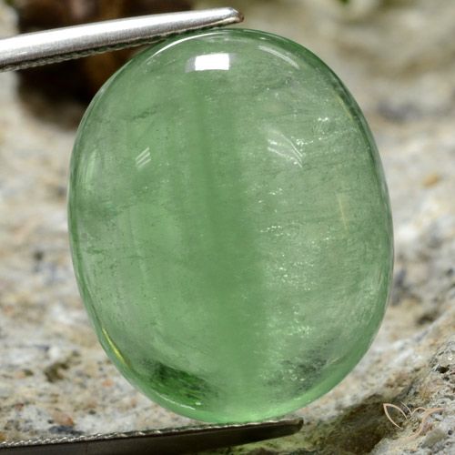 27.33ct Naturale Verde chiaro Fluorite, Ovale, Trasparente