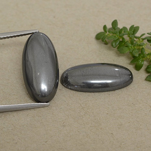 Gemme di Ematite Grigio scuro naturale da 18.46 ct, Taglio ovale, Opaco