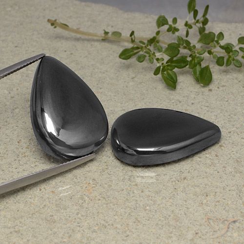 62.15ctw Naturale Grigio scuro Ematite, Forma a pera, Opaco