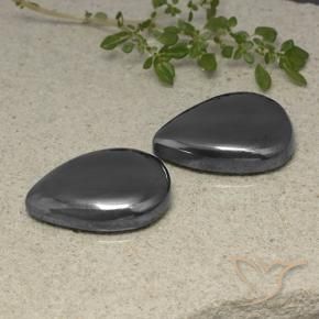 Gemme di Ematite Grigio nero naturale da 80.40 ct, Forma a pera, Opaco