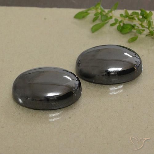 Gemme di Ematite Grigio medio naturale da 69.94 ct, Ovale, Opaco