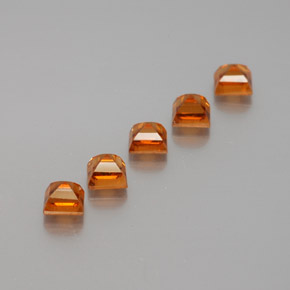 Granato essonite naturale arancione da 1,80 ct, quadrato, VS