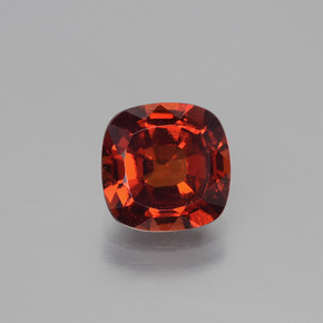 Granato hessonite Arancio cannella naturale da 2.44 ct, Taglio a cuscino, VS