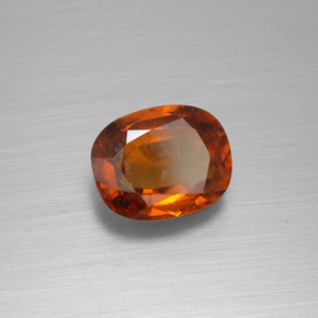 Granato hessonite Arancio Medio naturale da 2.04 ct, Taglio a cuscino, VS-SI