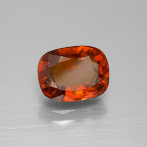 Granato hessonite Arancio cannella naturale da 2.87 ct, Taglio a cuscino, VS-SI