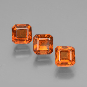 Granato essonite naturale arancione da 2,46 ct, taglio smeraldo, VS