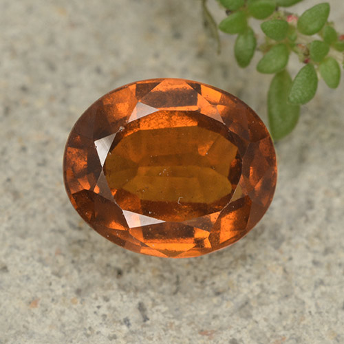 Granato essonite naturale arancione da 2,76 ct, taglio ovale, VS