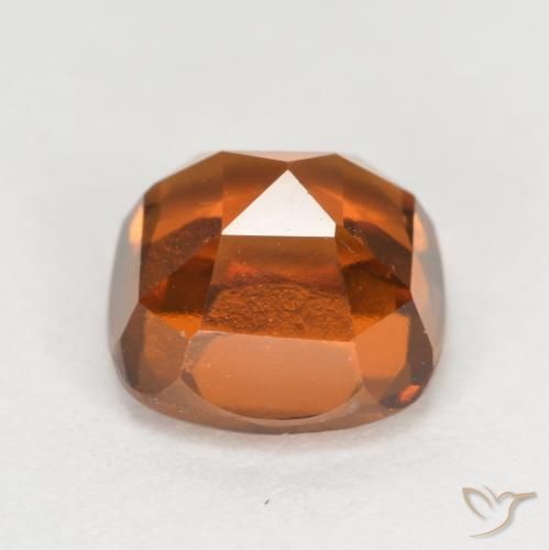 Granato hessonite Arancio medio-scuro naturale da 2.46 ct, Cuscino, VVS-VS