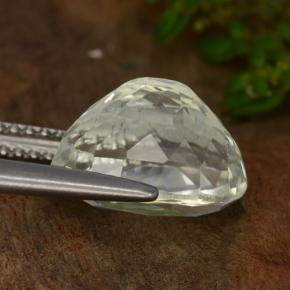 Nascosto Verde grigiastro naturale da 4.44 ct, Taglio ovale, VVS-VS