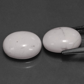 Howlite naturale bianco da  ct, taglio ovale, opaco