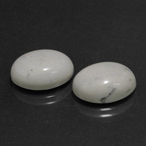 Howlite naturale bianco da 12,74 ct, taglio ovale, opaco