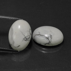 Howlite naturale bianco da  ct, taglio ovale, opaco