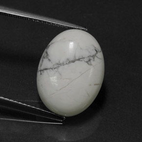 Howlite naturale bianco da 7,96 ct, taglio ovale, opaco