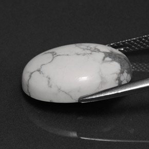 Howlite naturale bianco da 8,20 ct, taglio ovale, opaco