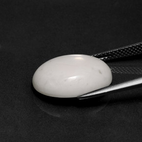 Howlite naturale bianco da 8,38 ct, taglio ovale, opaco