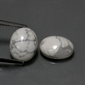 Howlite naturale bianco da  ct, taglio ovale, opaco