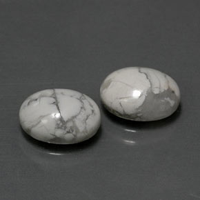 Howlite naturale bianco da  ct, taglio ovale, opaco