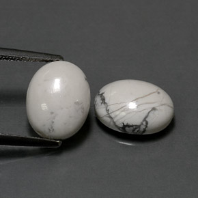 Howlite naturale bianco da  ct, taglio ovale, opaco