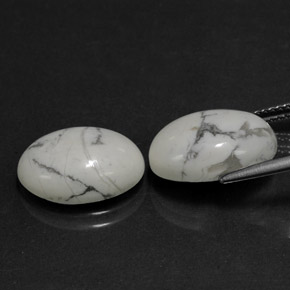 Howlite Bianco grigio naturale da 0.00 ct, Ovale, Opaco