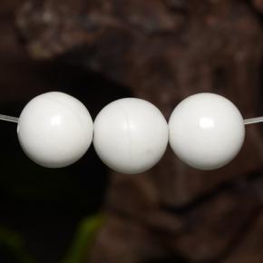 Howlite naturale bianco da 14,13 ct, sfera / palla, opaco