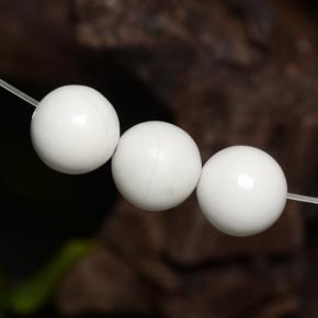Howlite naturale bianco da 14,13 ct, sfera / palla, opaco