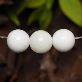 Howlite naturale bianco da 10,77 ct, sfera / palla, opaco