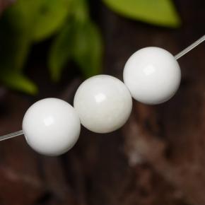 Howlite naturale bianco da 10,77 ct, sfera / palla, opaco