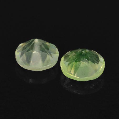 Opale ialite naturale verde da 0,19 ct, taglio rotondo, traslucido