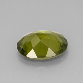 Idocrasio Verde oliva naturale da 2.56 ct, Taglio ovale, VS