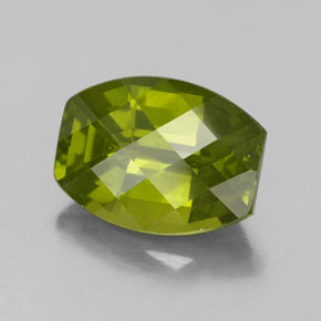 Idocrasio naturale verde da 2,73 ct, forma fantasia, VS