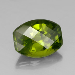 Idocrasio Verde oliva naturale da 3.36 ct, Taglio a cuscino, VS