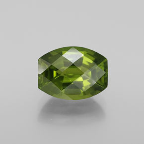Idocrasio Verde oliva naturale da 2.27 ct, Forma fantasia, VVS-VS