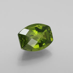 Idocrasio Verde oliva naturale da 2.27 ct, Forma fantasia, VVS-VS