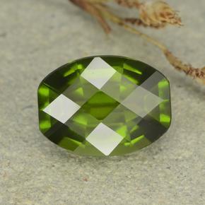 Idocrasio Verde oliva naturale da 2.57 ct, Forma fantasia, VVS-VS