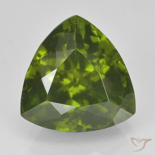 4.47ct Naturale Medium Dark-Green Idocrasio, Taglio trillion, VS