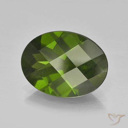 Idocrasio Alghe Verdi naturale da 6.65 ct, Ovale, VS