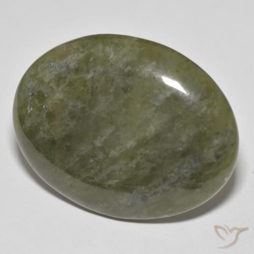 Idocrasio Verde scuro naturale da 44.18 ct, Ovale, Opaco