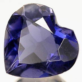 Iolite naturale blu da 0,55 ct, a forma di cuore, VS
