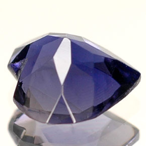Iolite naturale blu da 0,55 ct, a forma di cuore, VS