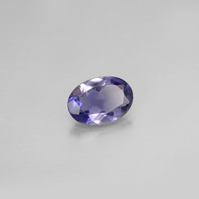 Iolite Viola naturale da 0.56 ct, Taglio ovale, VS