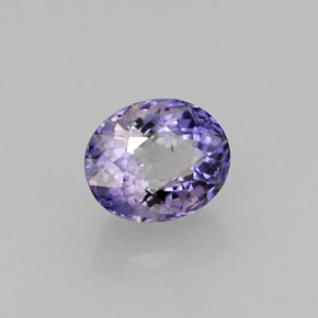 Iolite Viola naturale da 0.82 ct, Taglio ovale, VS