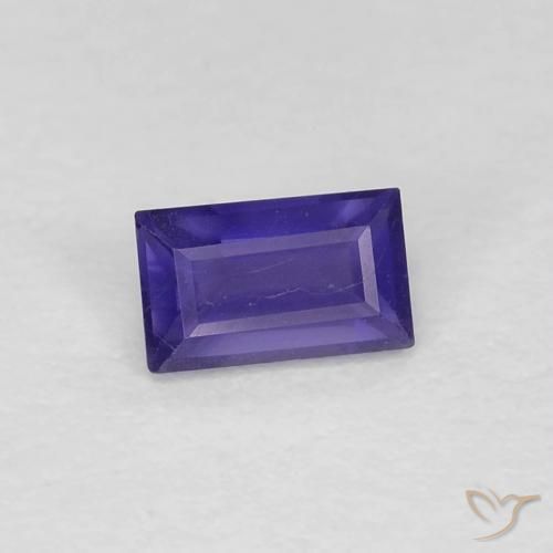 Iolite Viola Intenso naturale da 0.26 ct, Taglio a baguette, VS